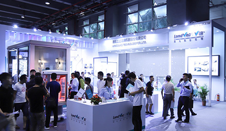 LandGlass’ “Intelligent Manufacturing” Drew Great Attention at CBD Fair