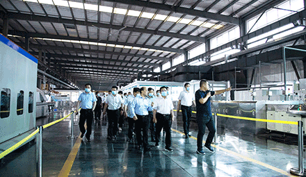 The Mayor of Luoyang Visited LandVac Vacuum Glass Production Base