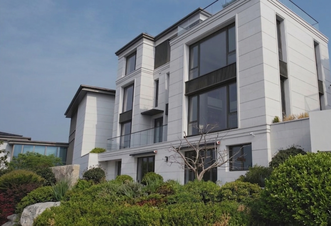 Tempered vacuum glass