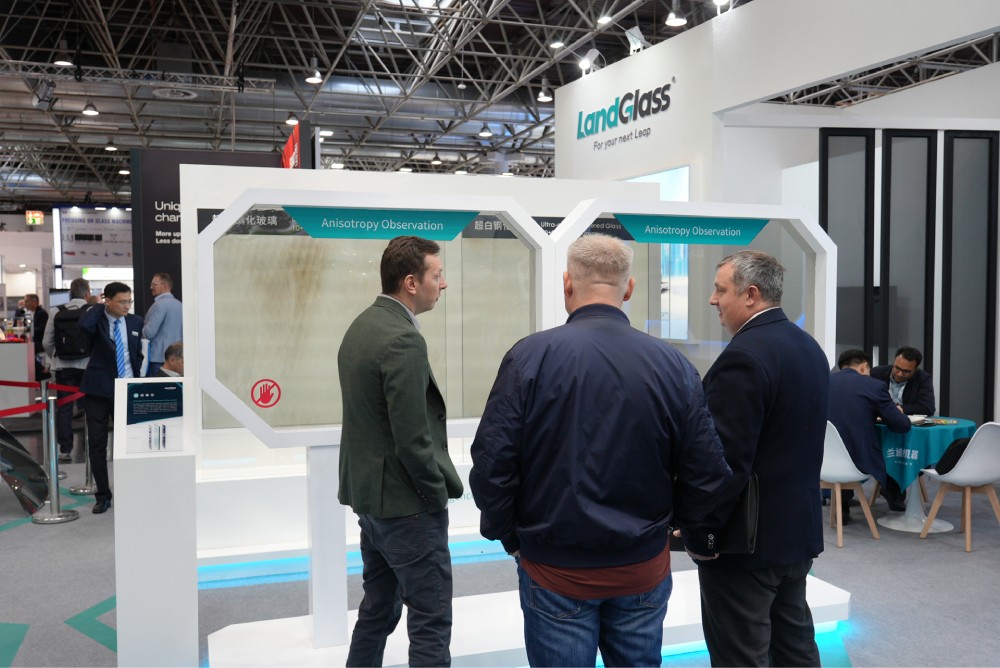 LandGlass exhibition display featuring glass manufacturing solutions