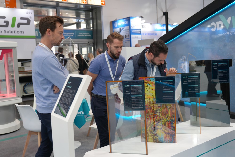 LandGlass exhibition area showcasing new products and glass processing solutions